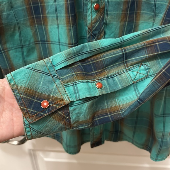 Black & blue vintage button down top size Large - Picture 5 of 6